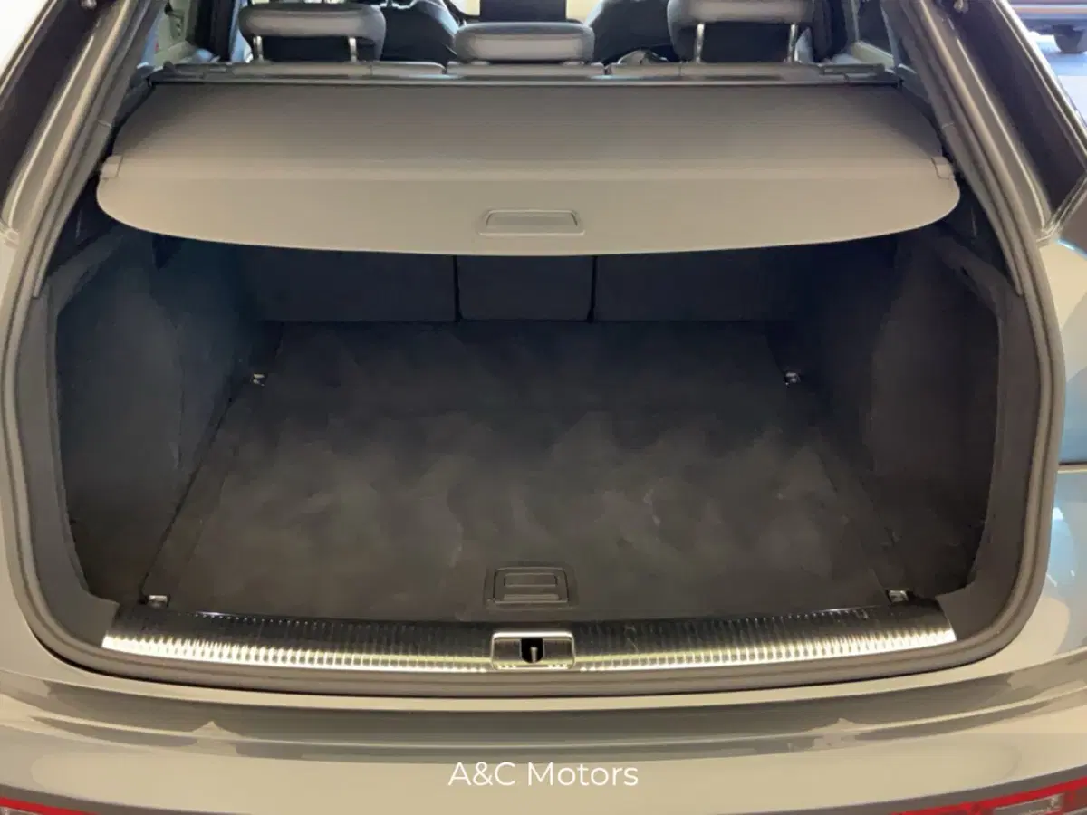 Audi Q5 Sportback usata a Caserta (12)