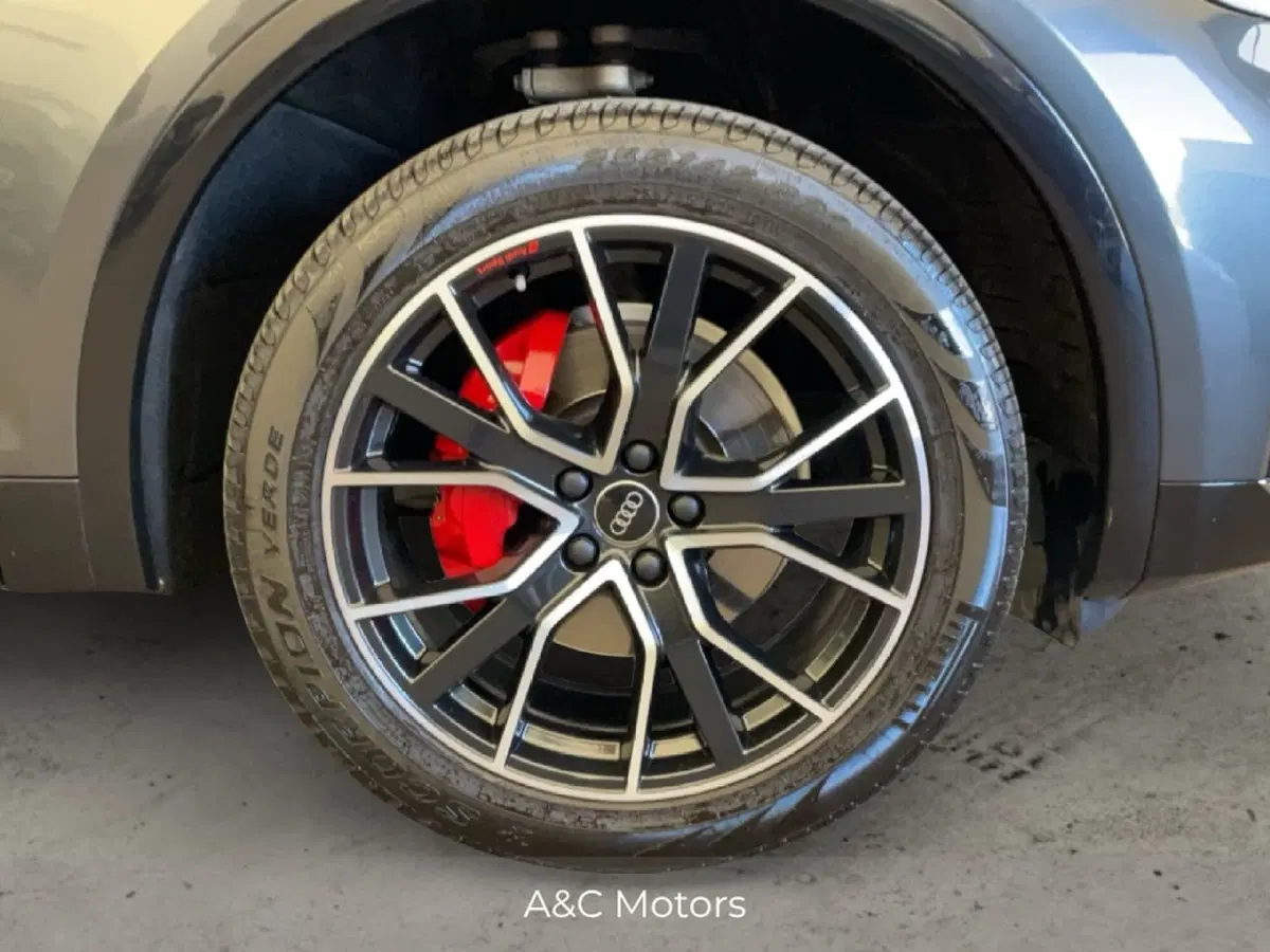 Audi Q5 Sportback usata a Caserta (14)