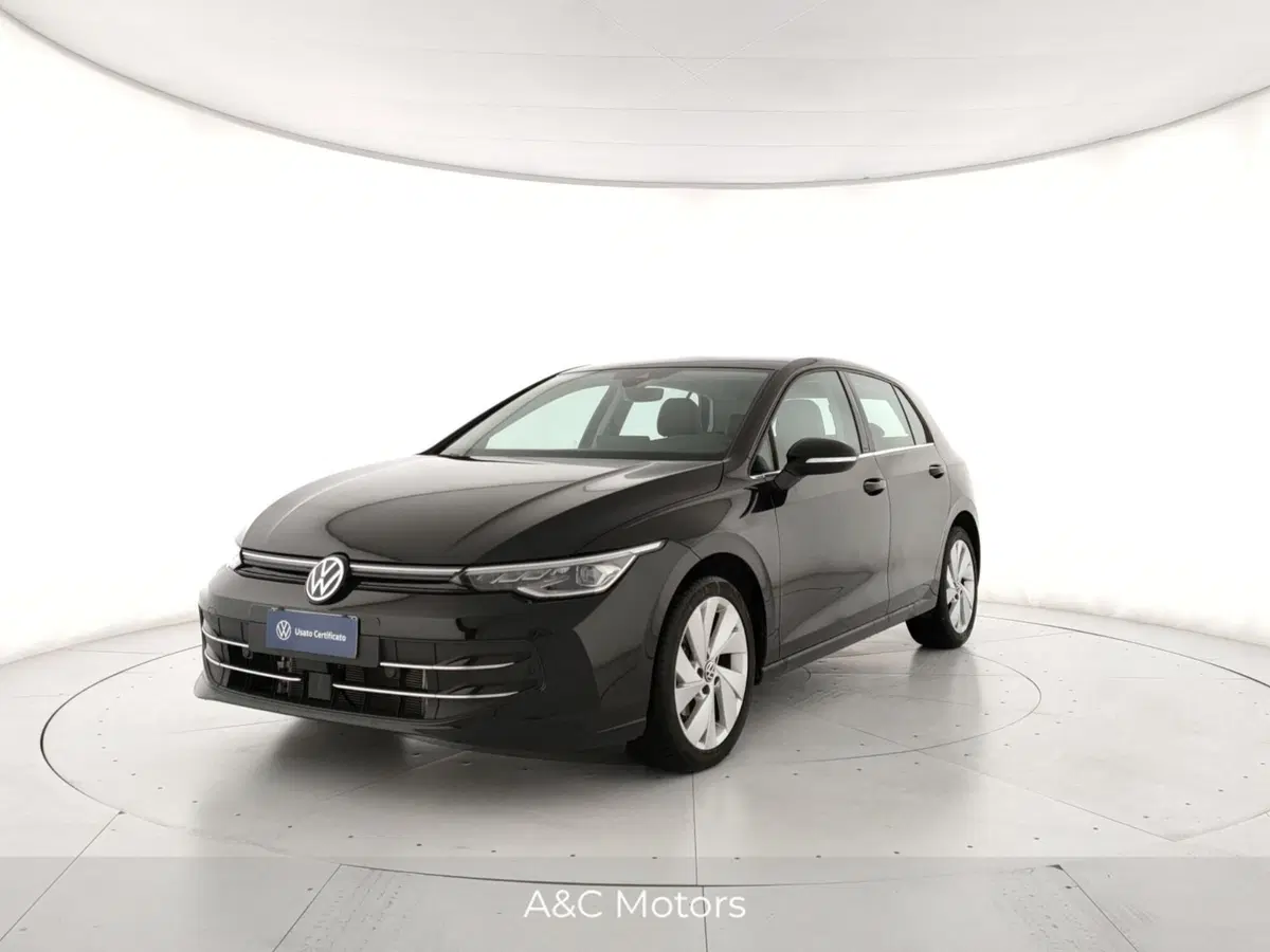 Volkswagen Golf usata a Caserta