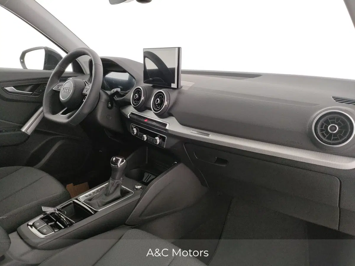 Audi Q2 usata a Caserta (10)