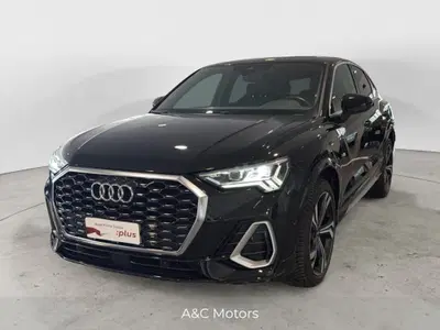 Audi Q3 Sportback 35 TFSI S line edition del 2022 usata a Pozzuoli