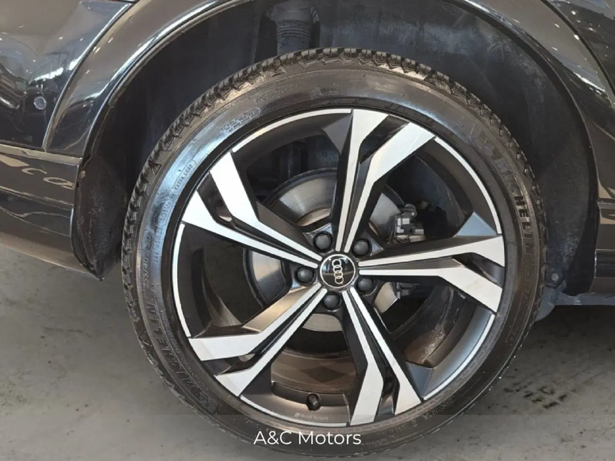 Audi Q3 Sportback usata a Napoli (18)