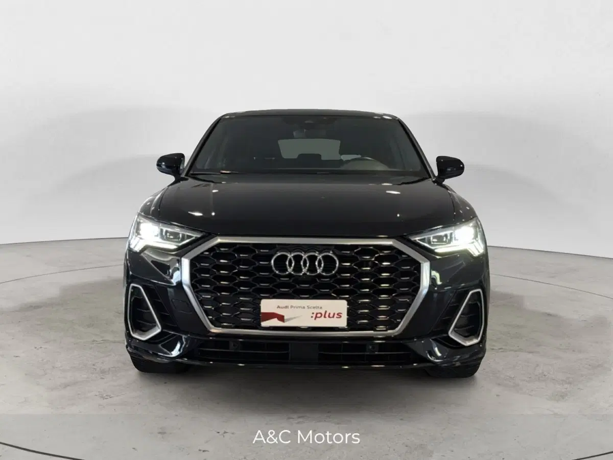 Audi Q3 Sportback usata a Napoli (2)
