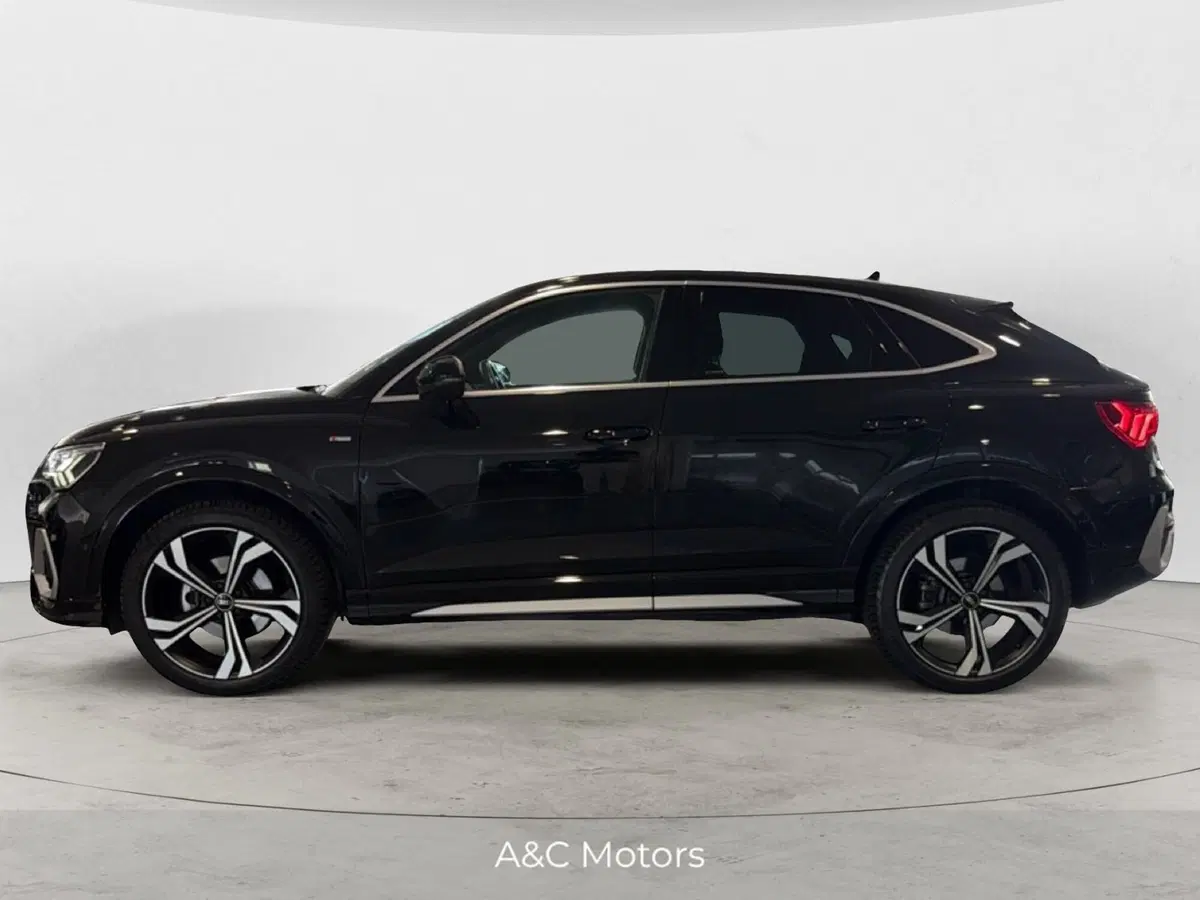 Audi Q3 Sportback usata a Napoli (3)