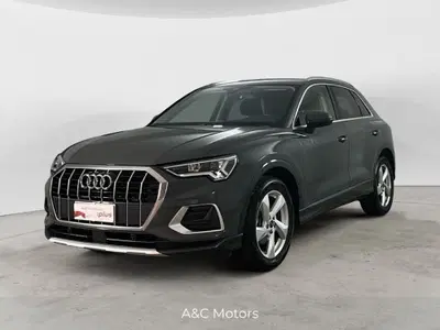 Audi Q3 35 2.0 tdi Business Advanced s-tronic del 2025 usata a Casagiove