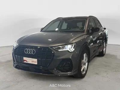 Audi Q3 45 TFSI e S tronic S line edition del 2024 usata a Pozzuoli