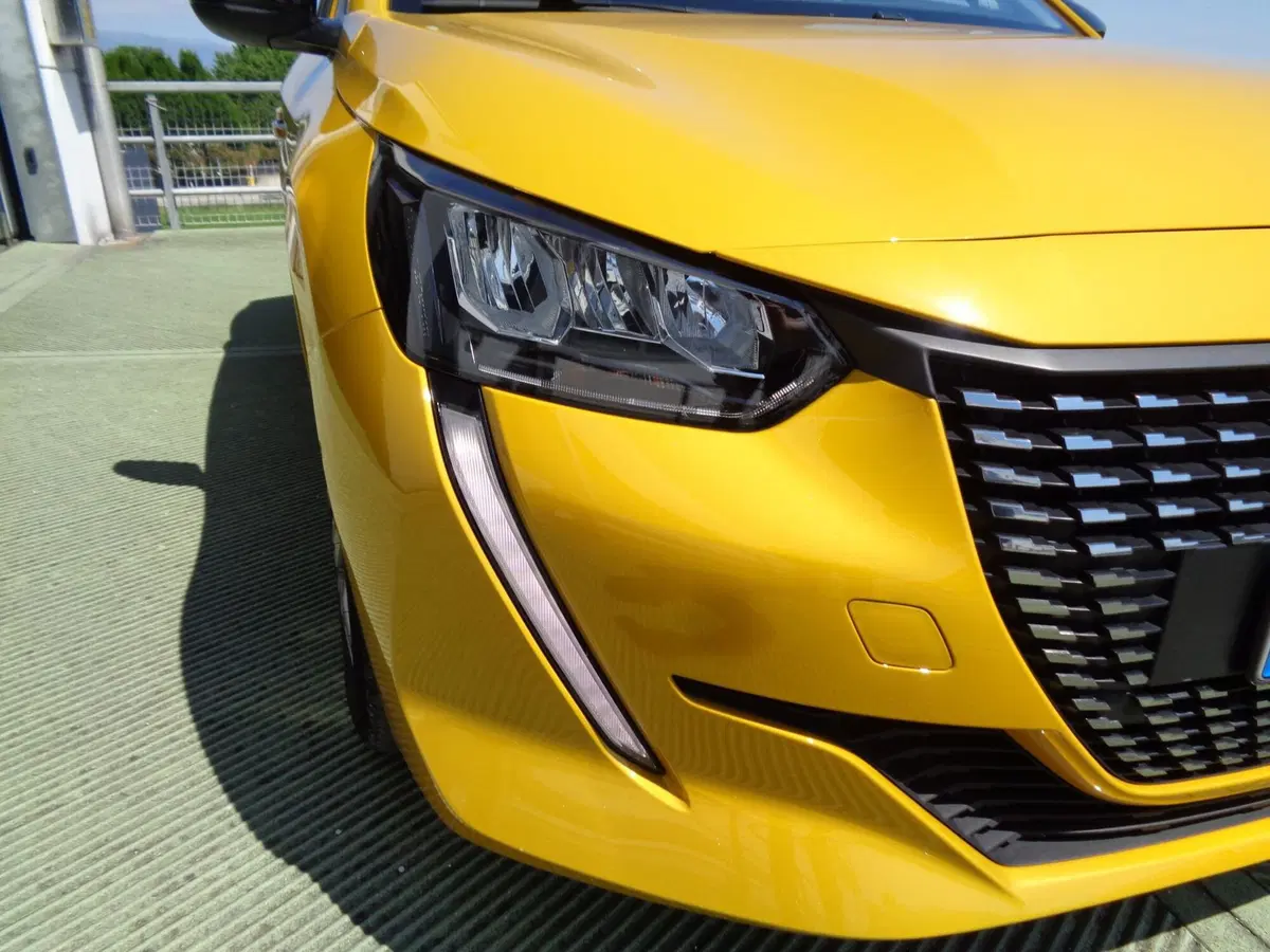 Peugeot 208 usata a Treviso (5)