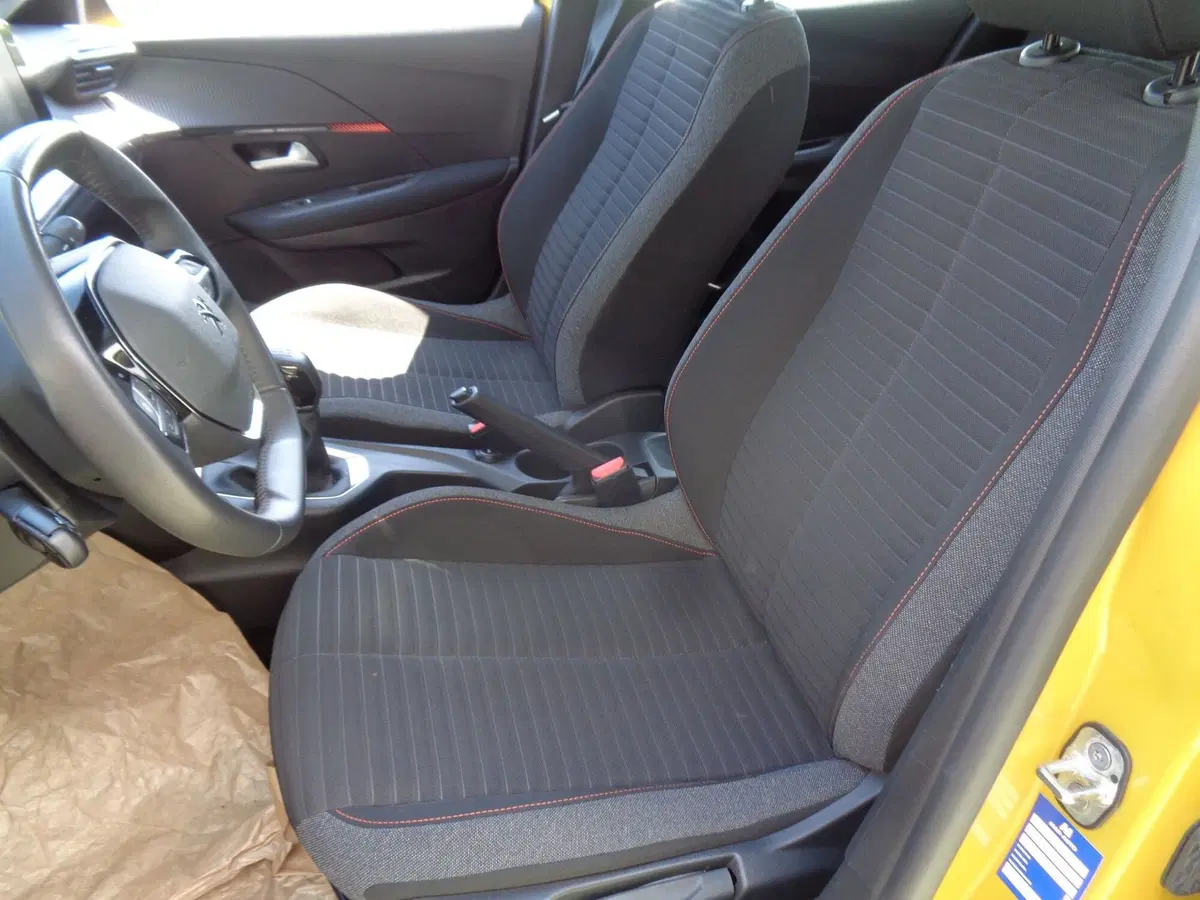 Peugeot 208 usata a Treviso (8)
