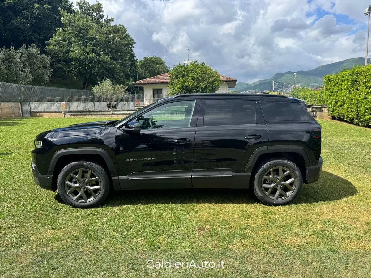 Jeep Compass nuova a Salerno (10)