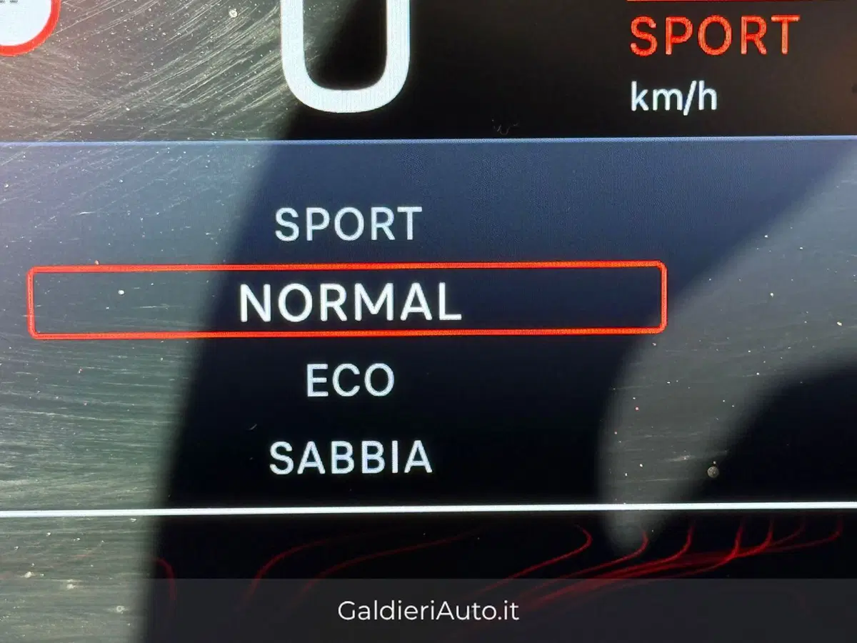 Jeep Avenger usata a Salerno (5)
