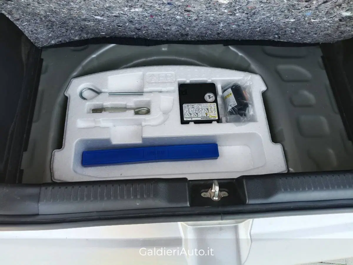 Suzuki Swift usata a Salerno (4)