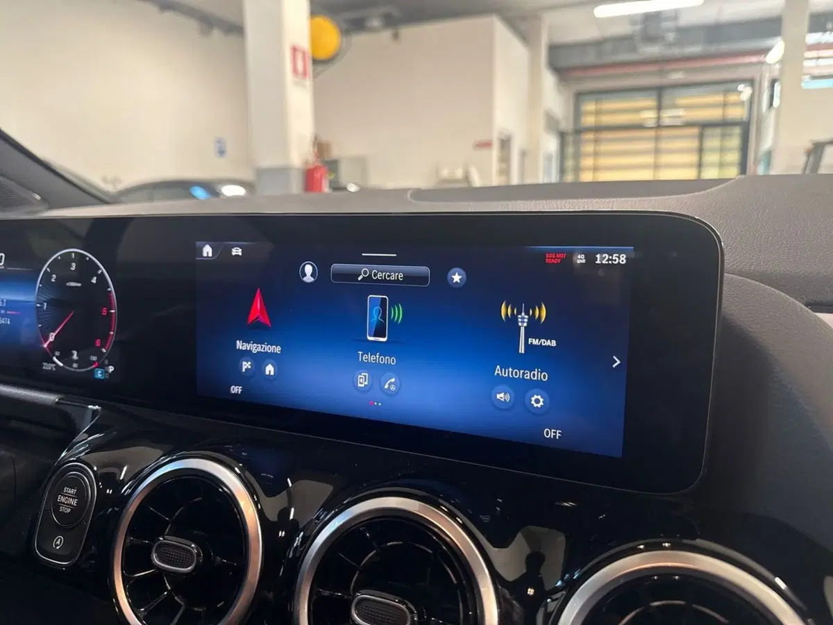 Mercedes-Benz GLA SUV usata a Firenze (12)