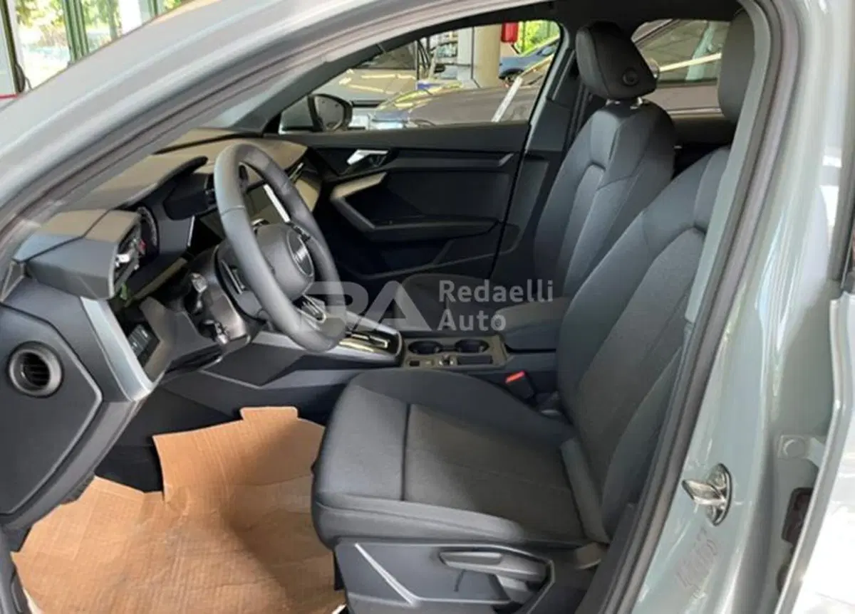 Audi A3 Sportback nuova a Lecco (6)