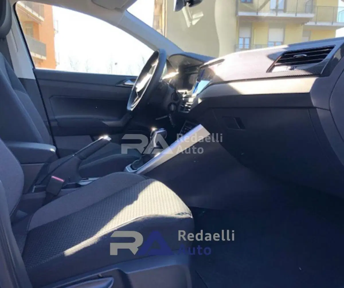 Volkswagen Polo nuova a Lecco (10)