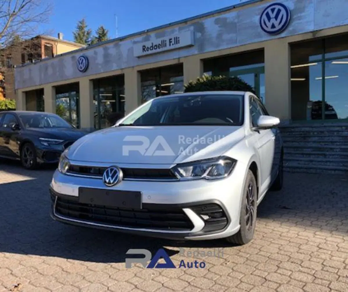 Volkswagen Polo nuova a Lecco (2)