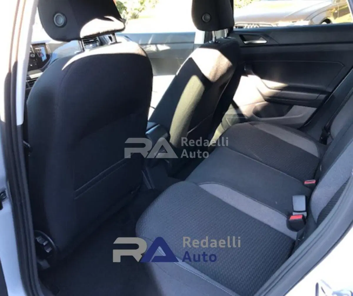 Volkswagen Polo nuova a Lecco (8)