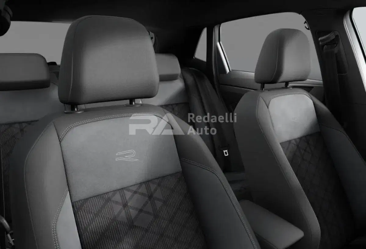 Volkswagen Polo nuova a Lecco (7)