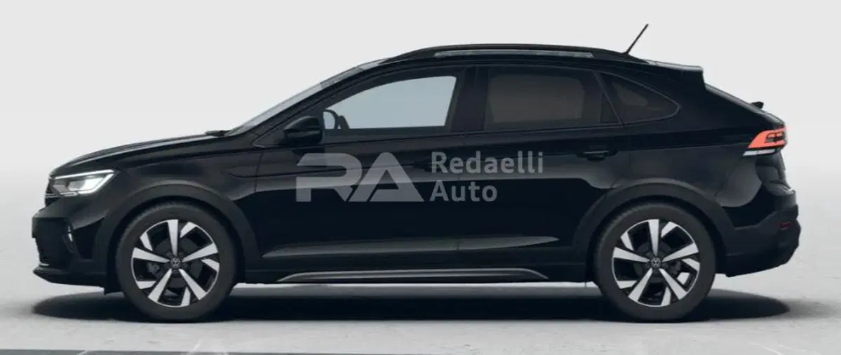 Volkswagen Taigo nuova a Lecco (2)