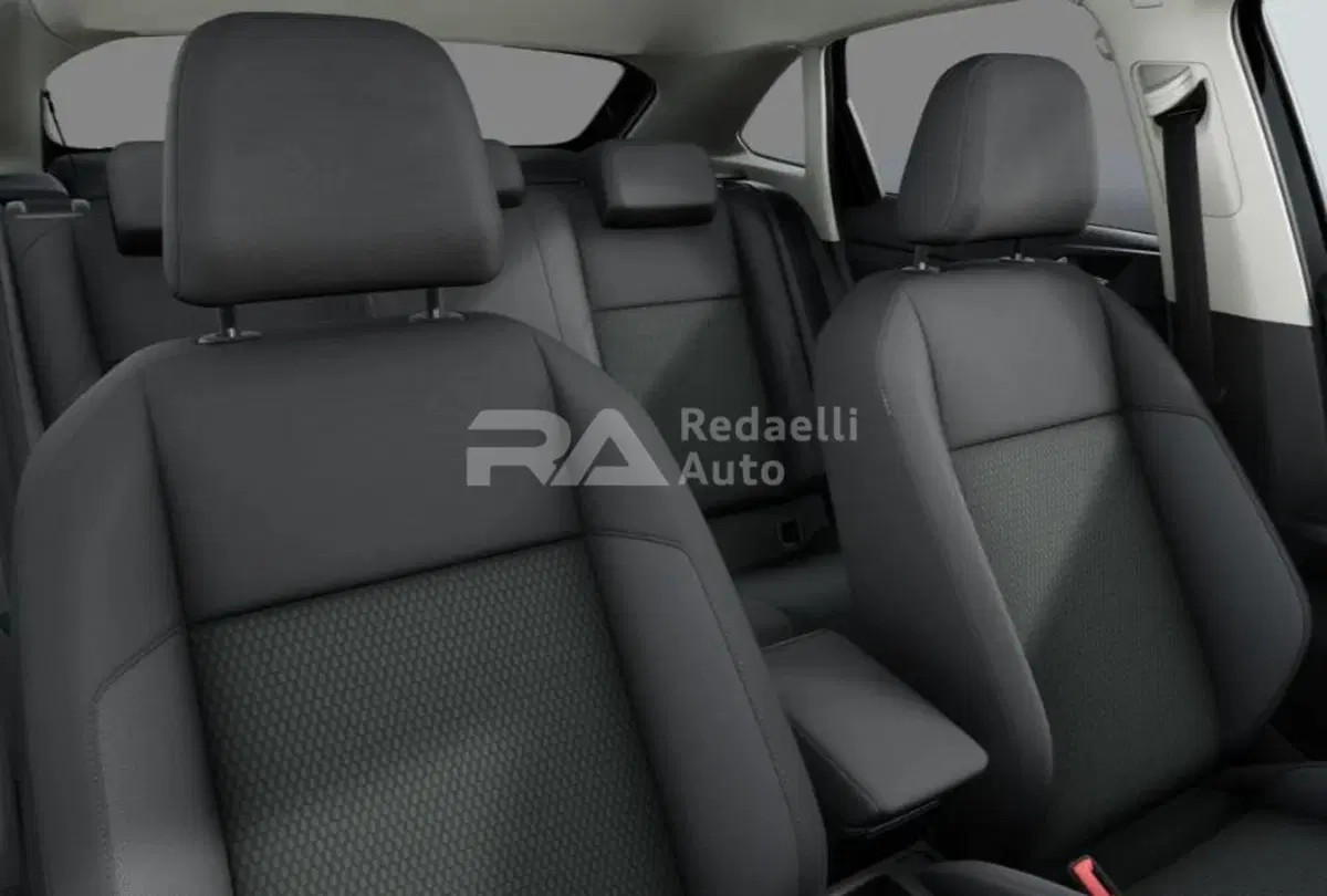 Volkswagen Taigo nuova a Lecco (6)