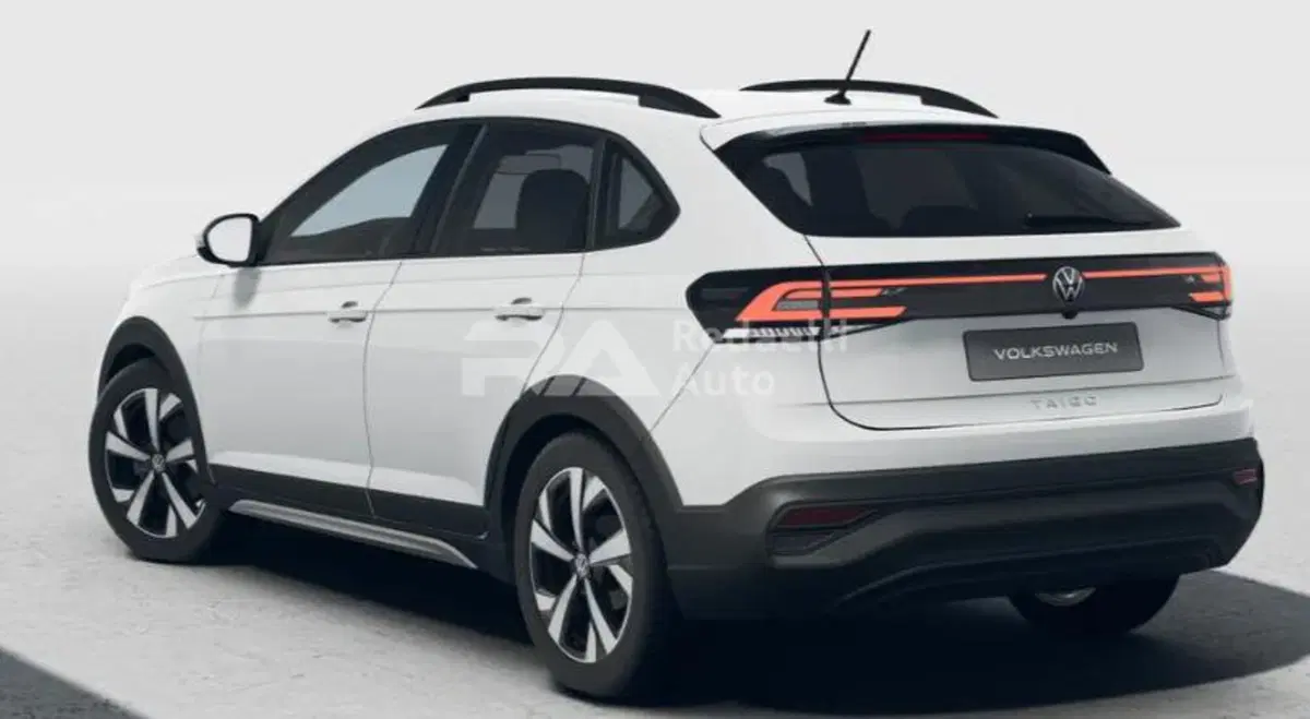 Volkswagen Taigo nuova a Lecco (3)