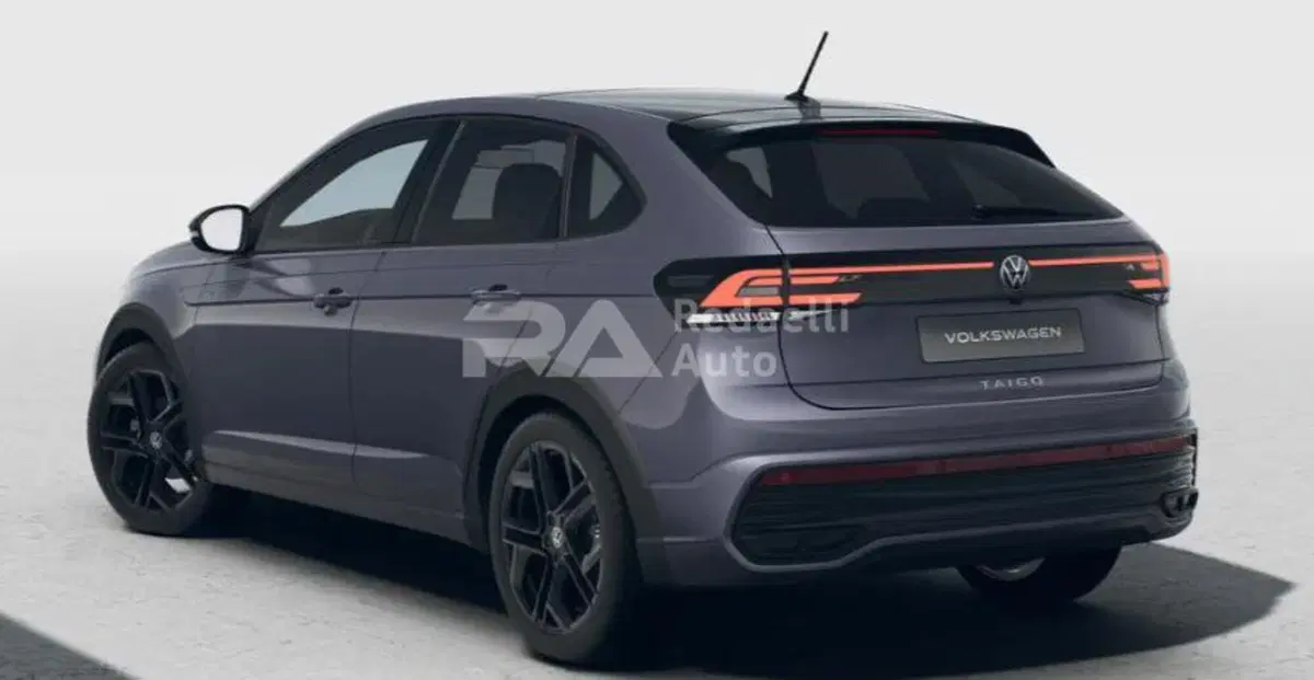 Volkswagen Taigo nuova a Lecco (3)