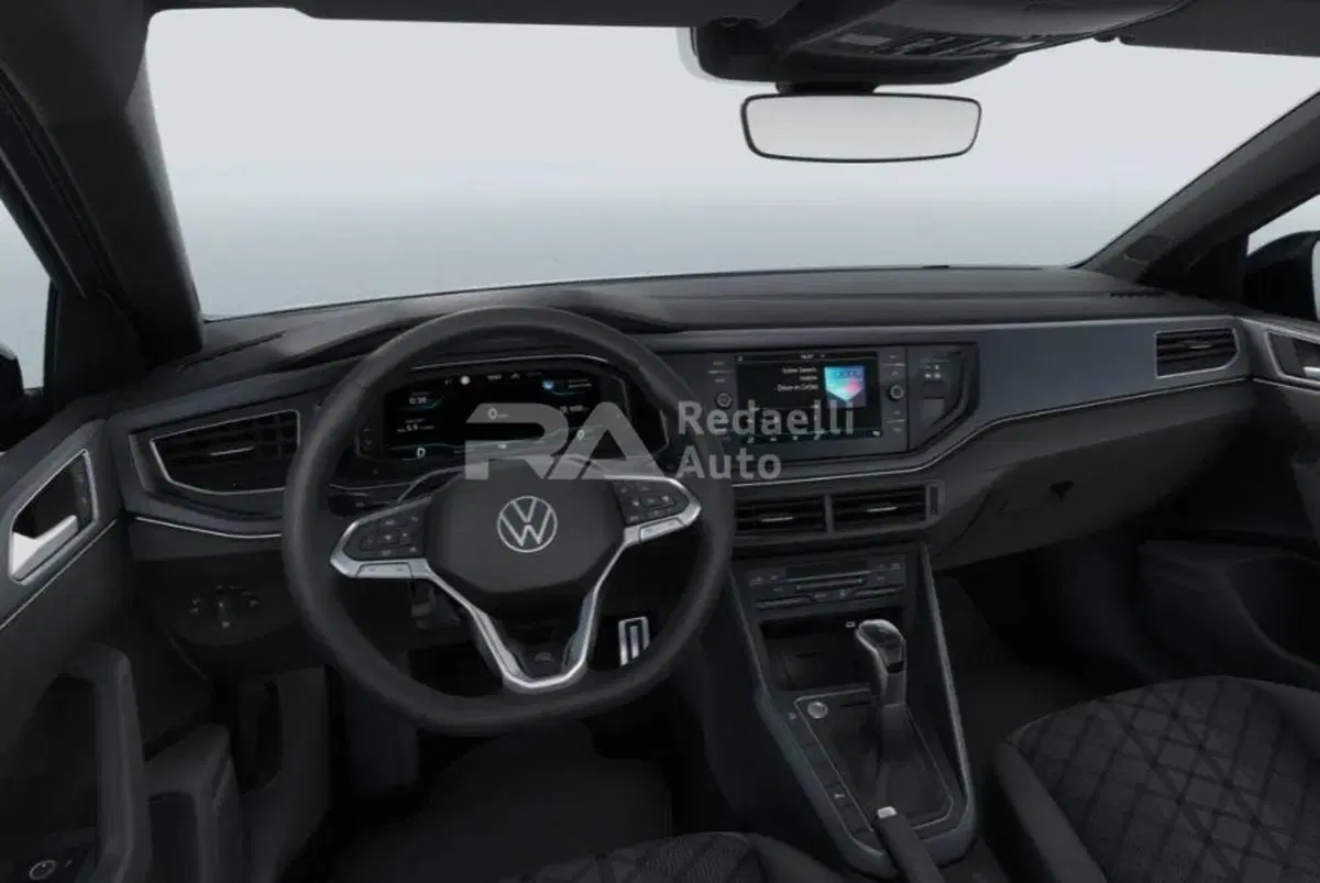 Volkswagen Taigo nuova a Lecco (5)