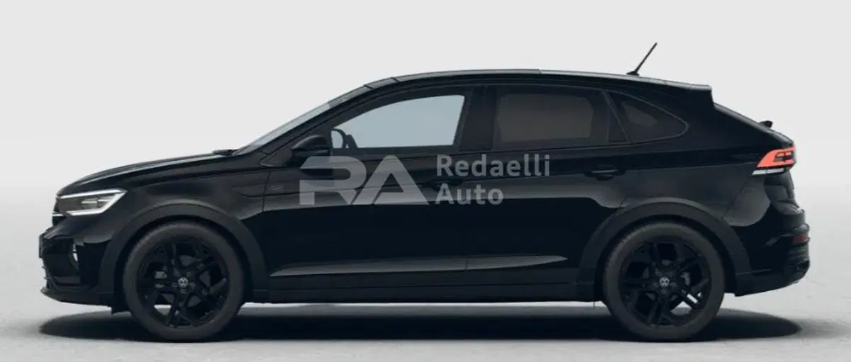 Volkswagen Taigo nuova a Lecco (2)
