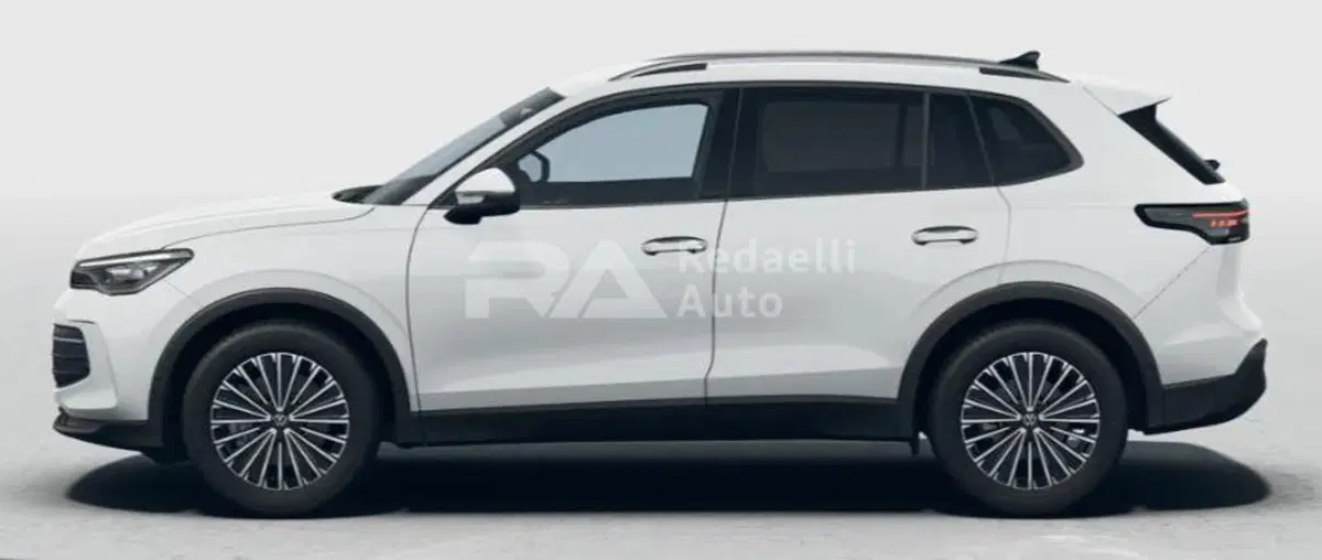 Volkswagen Tiguan nuova a Lecco (2)