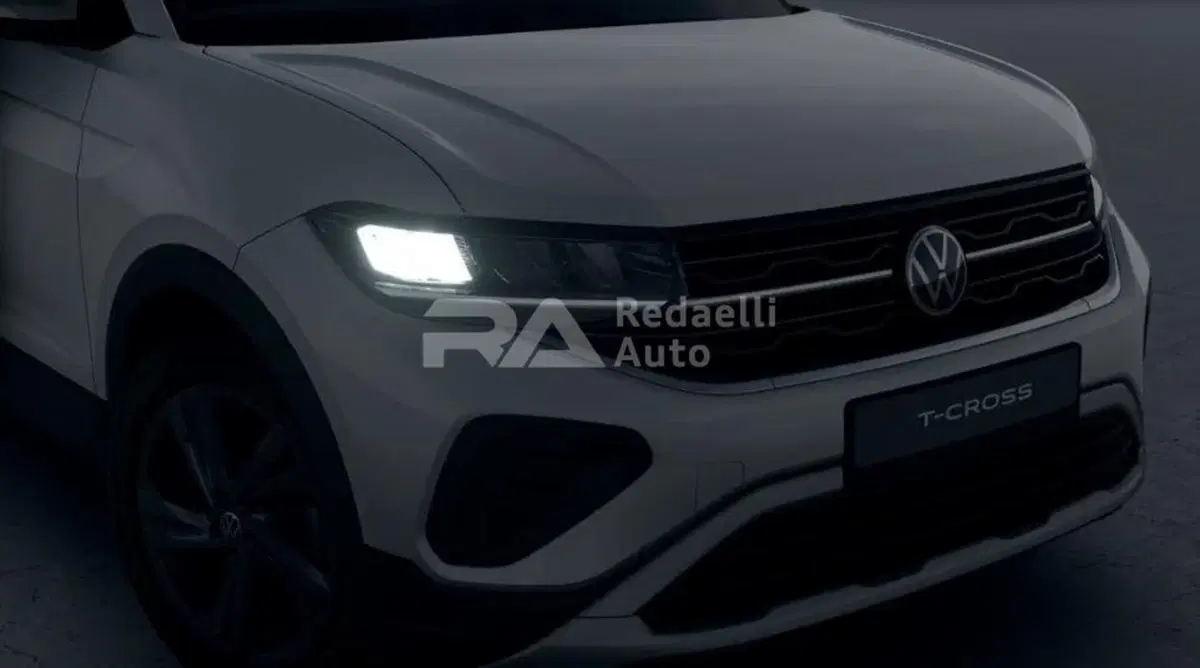 Volkswagen T-Cross nuova a Lecco (4)