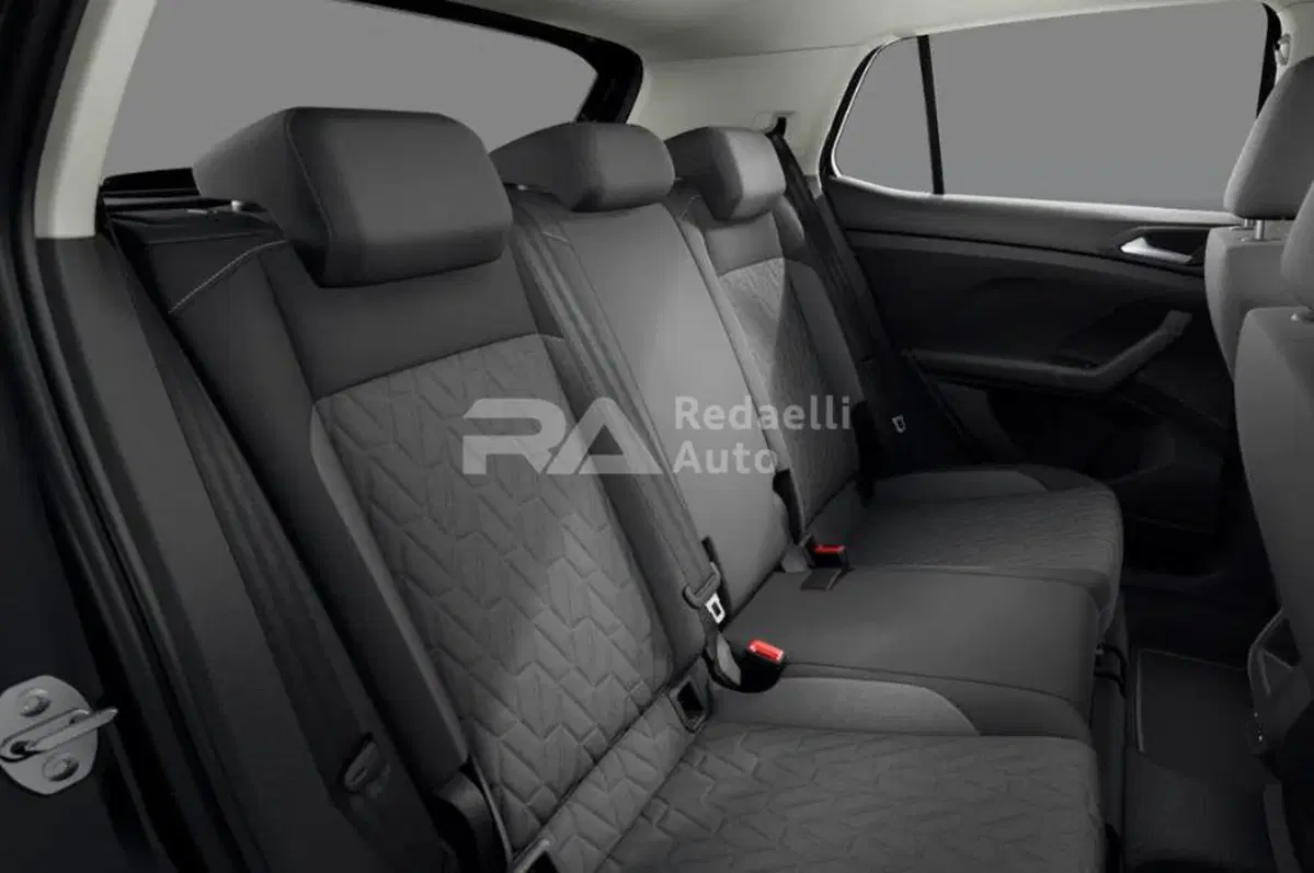 Volkswagen T-Cross nuova a Lecco (7)