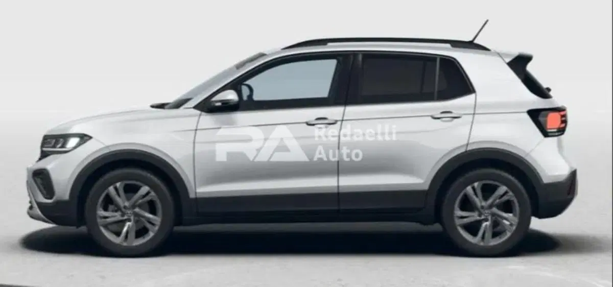 Volkswagen T-Cross nuova a Lecco (2)