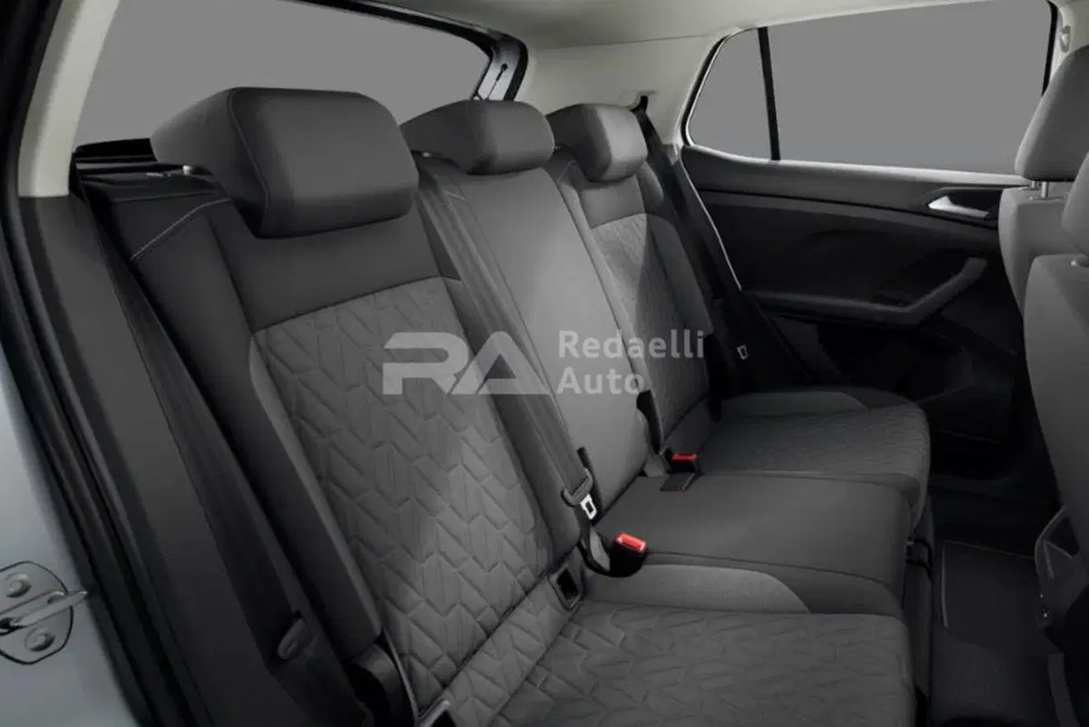 Volkswagen T-Cross nuova a Lecco (7)