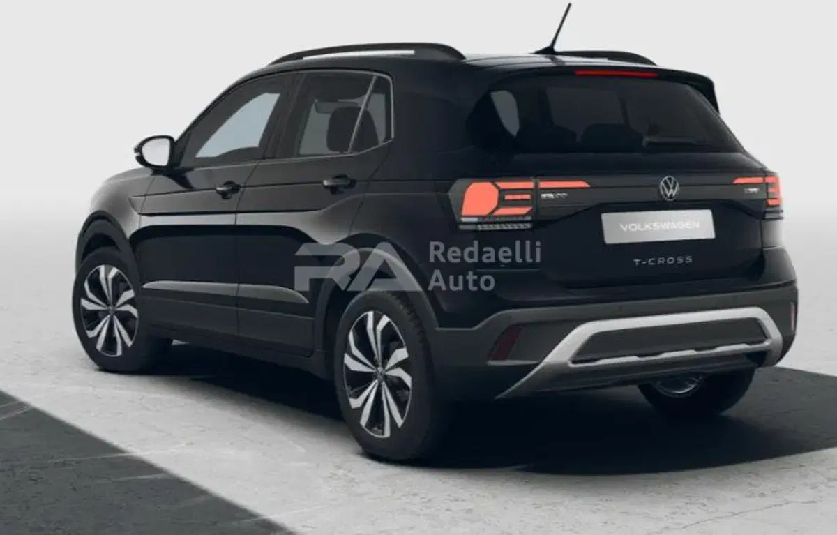 Volkswagen T-Cross nuova a Lecco (2)