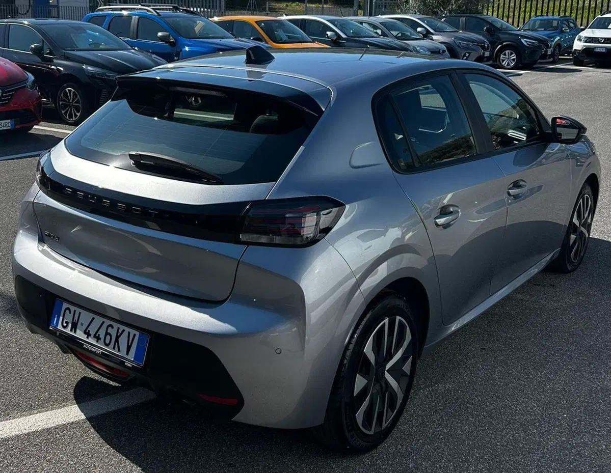 Peugeot 208 usata a Roma (3)