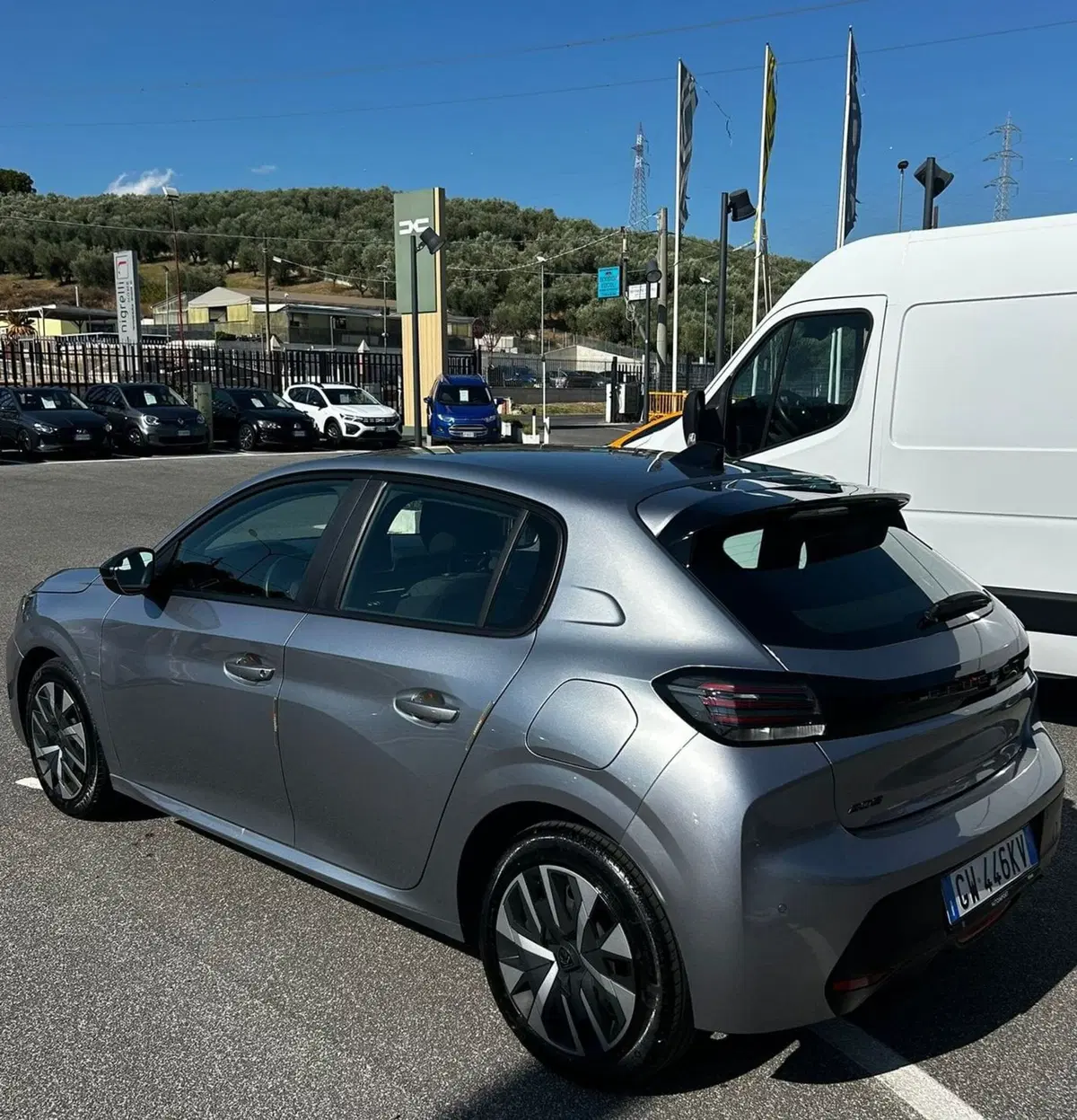 Peugeot 208 usata a Roma (4)