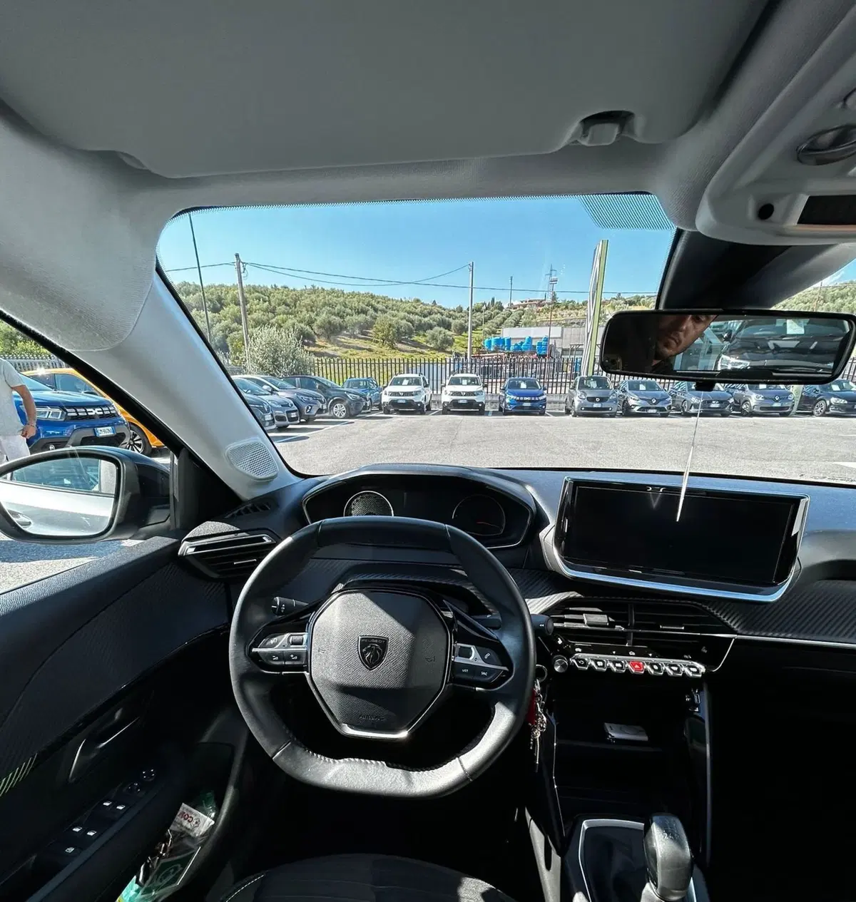 Peugeot 208 usata a Roma (7)