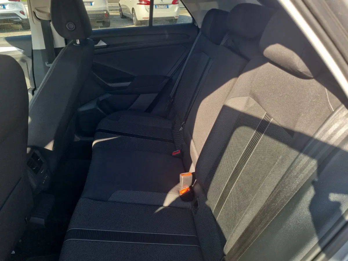 Volkswagen T-Roc usata a Lucca (11)