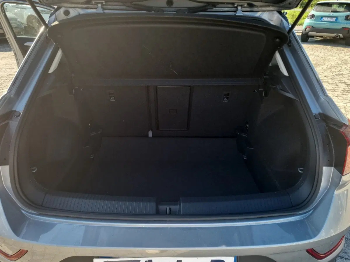 Volkswagen T-Roc usata a Lucca (13)
