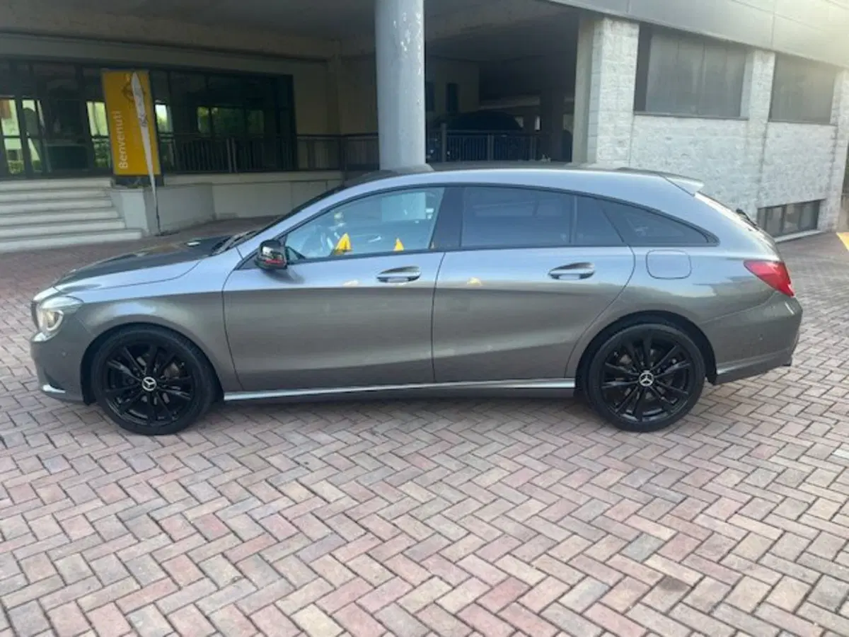 Mercedes-Benz CLA Shooting Brake usata a Brescia (15)