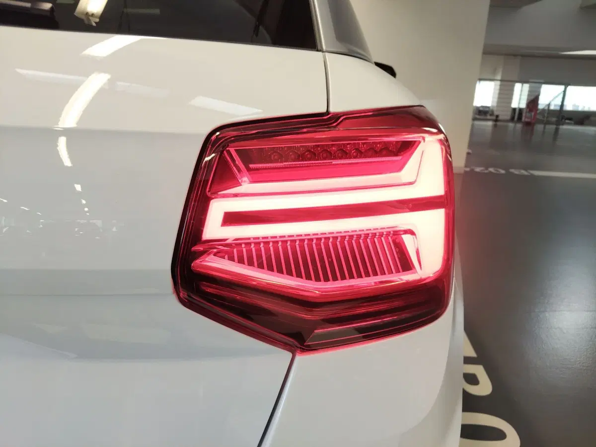 Audi Q2 nuova a Modena (18)