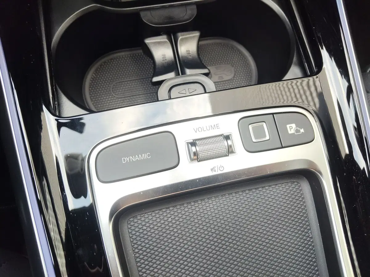 Mercedes-Benz GLA SUV usata a Modena (14)