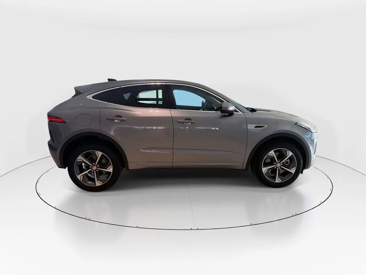 Jaguar E-Pace usata a Modena (8)