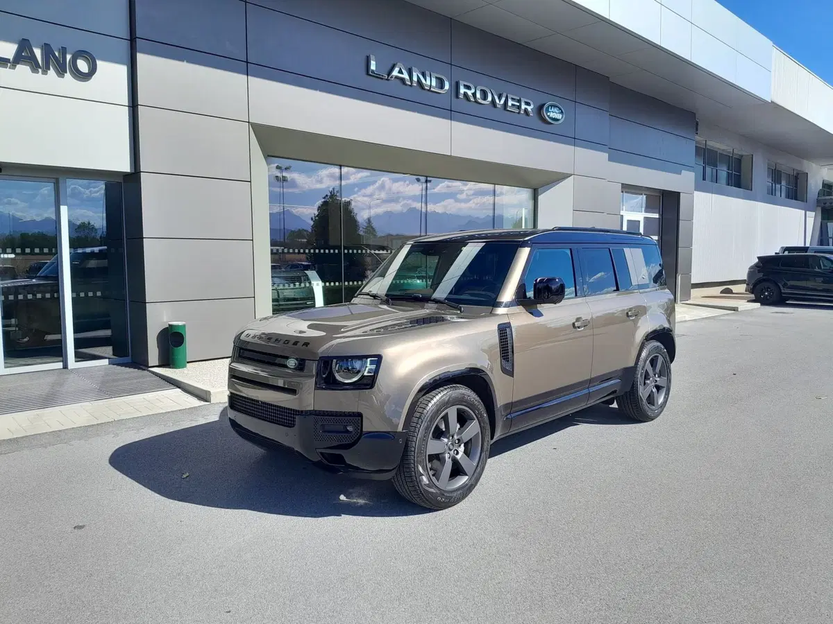 Land Rover Defender usata a Cuneo