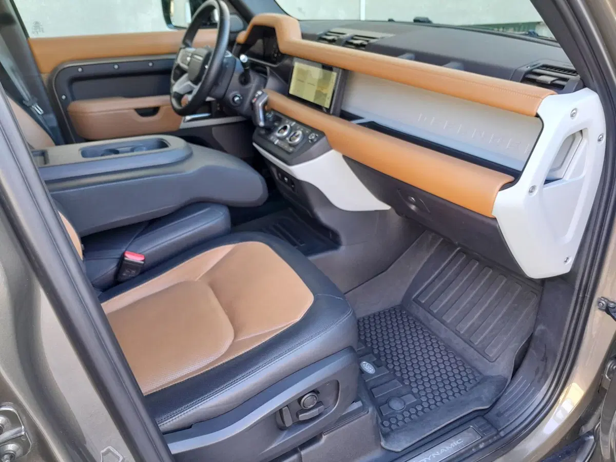 Land Rover Defender usata a Cuneo (16)