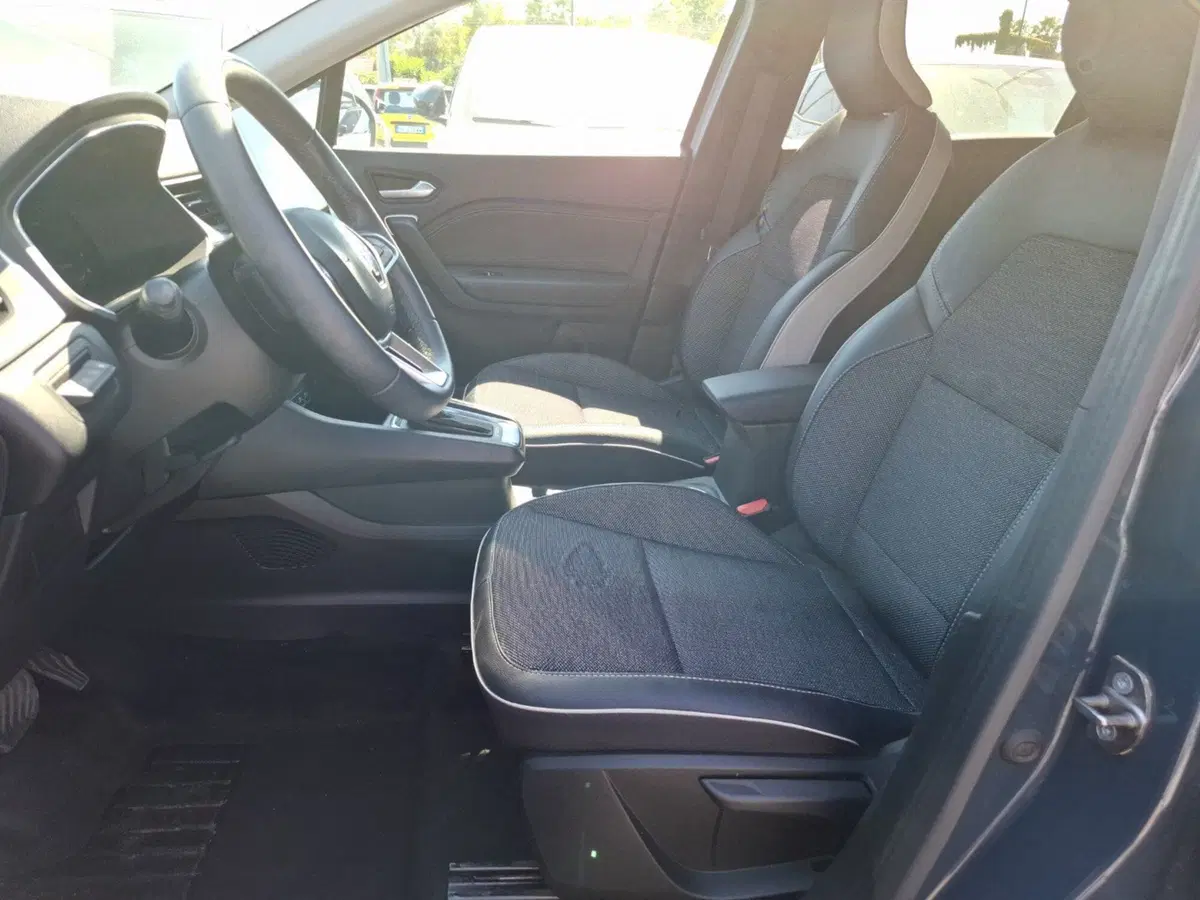 Renault Captur usata a Latina (18)