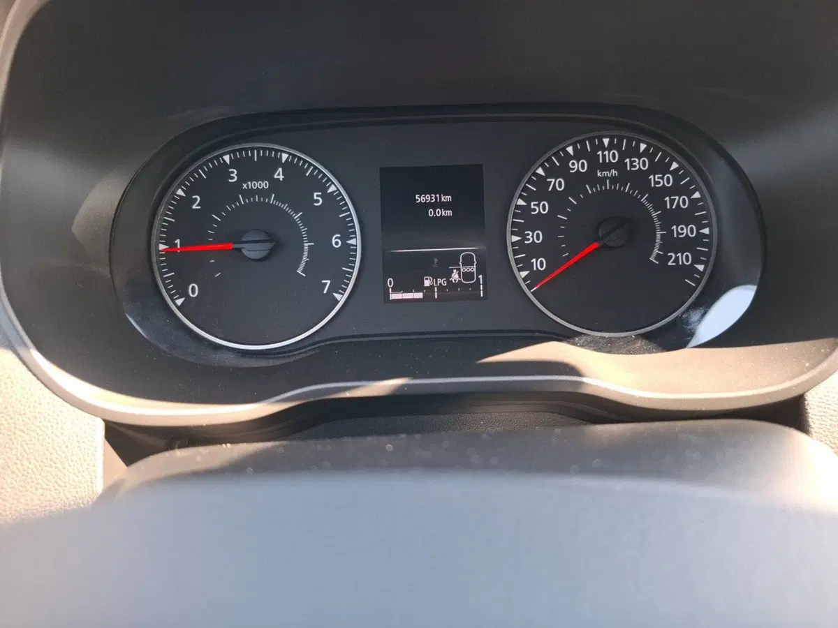 Dacia Duster usata a Latina (14)