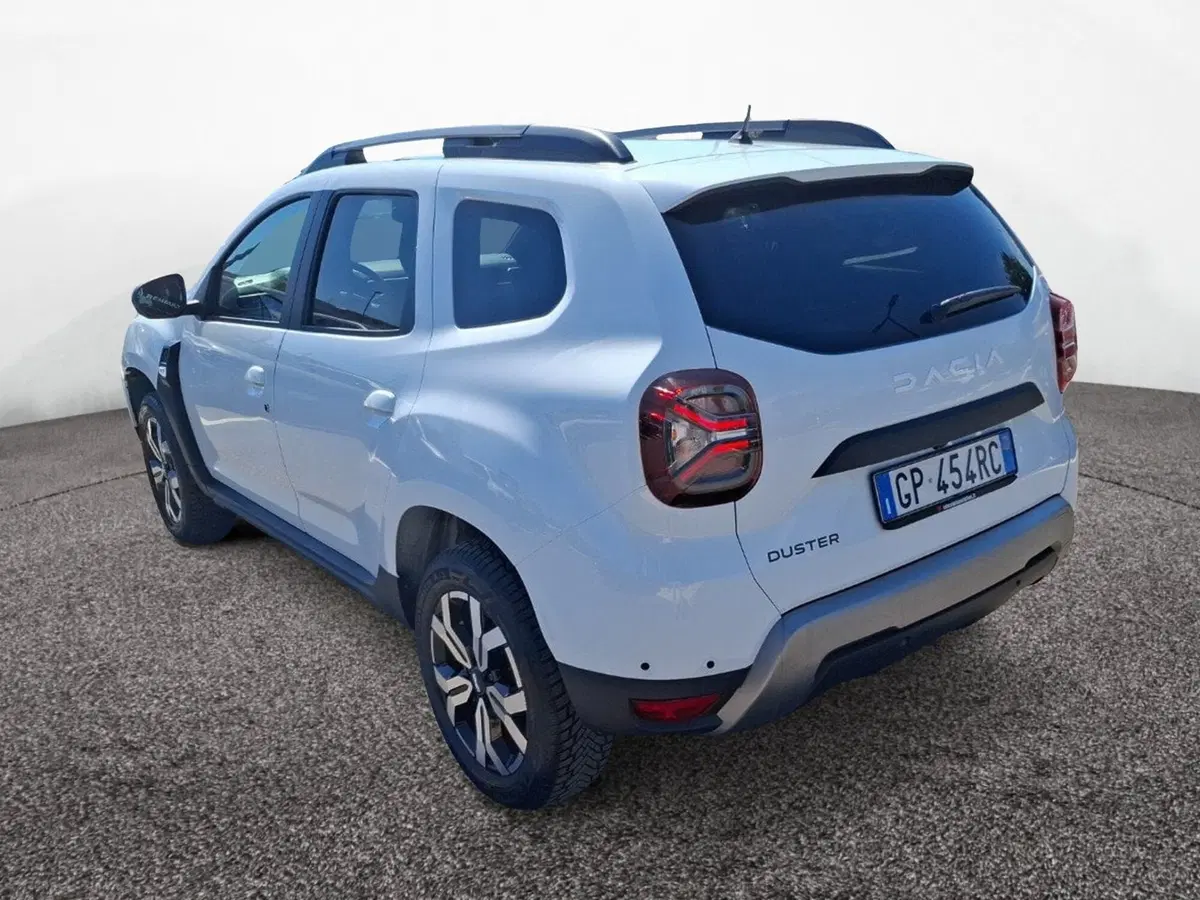 Dacia Duster usata a Latina (4)