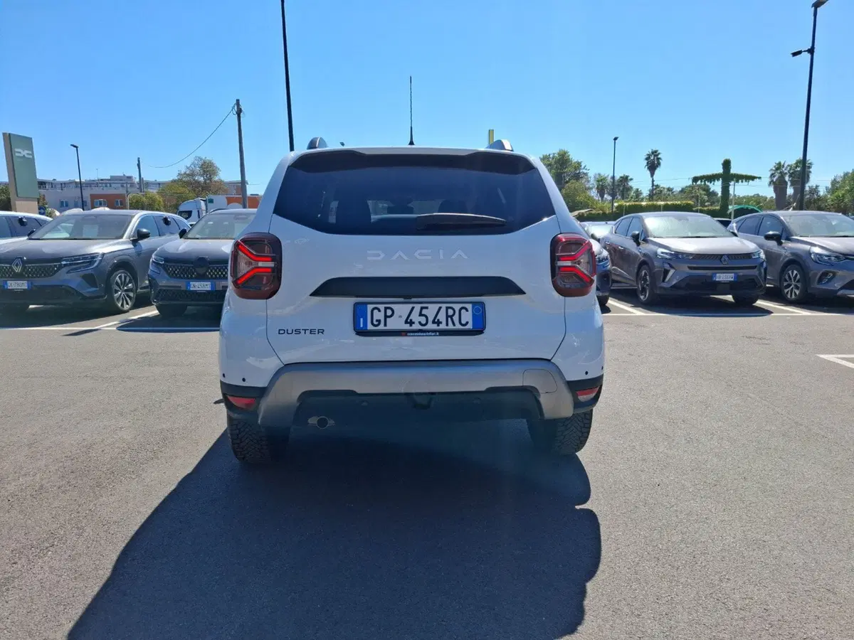 Dacia Duster usata a Latina (5)