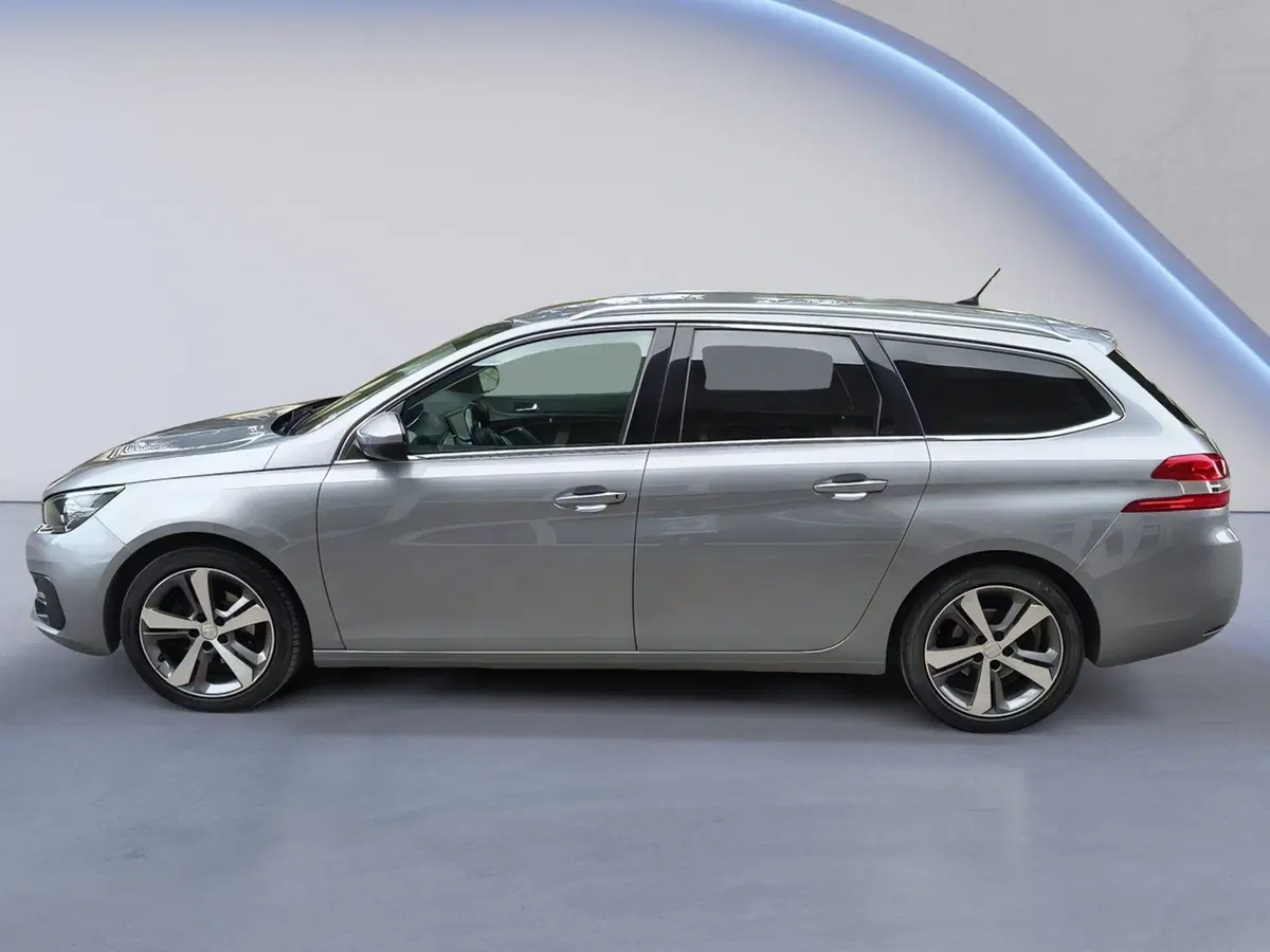 Peugeot 308 SW usata a Padova (7)