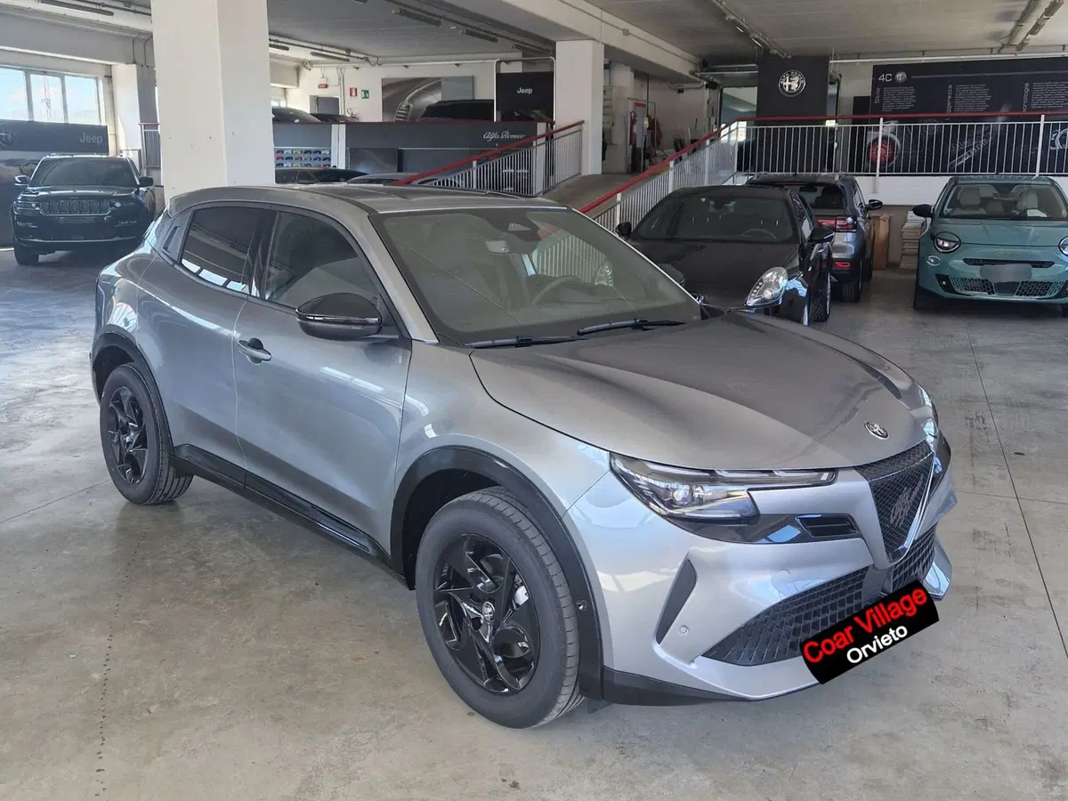 Alfa Romeo Junior nuova a Terni